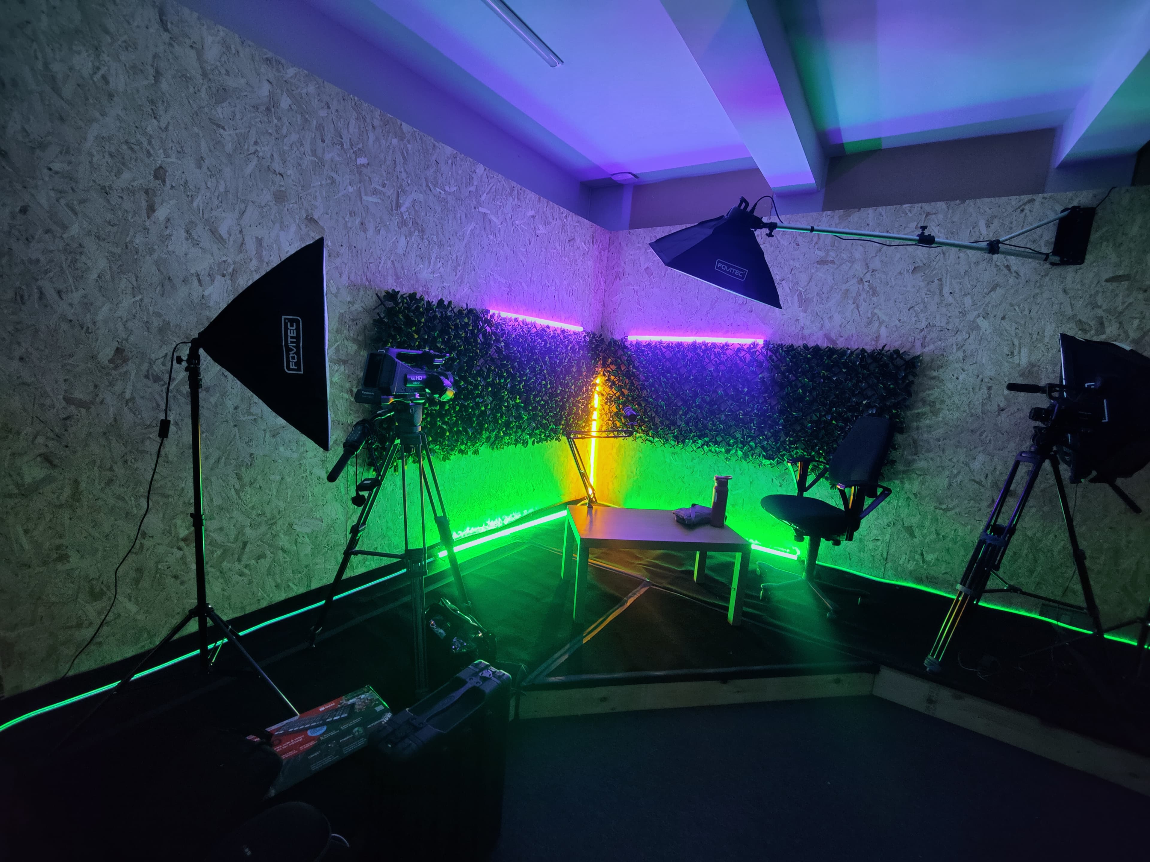Professional podcast studio vs home recording setup comparison